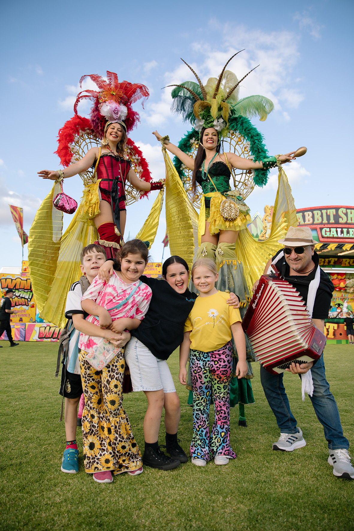 Roving performers kept the crowd entertained at the City of Gosnells’ Fusion  Food and Culture Festival on Friday 8 November and Saturday 9 November