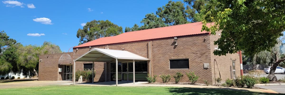 Huntingdale Community Centre - main entrance