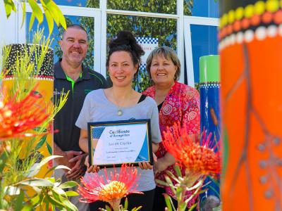 Southern River resident Sarah Clarke, pictured with City of Gosnells  Mayor Terresa Lynes and Jason Rothery of The Retic and Landscape Shop has  won the City’s Sustainable Garden competition. 