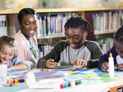 kids crafting 
